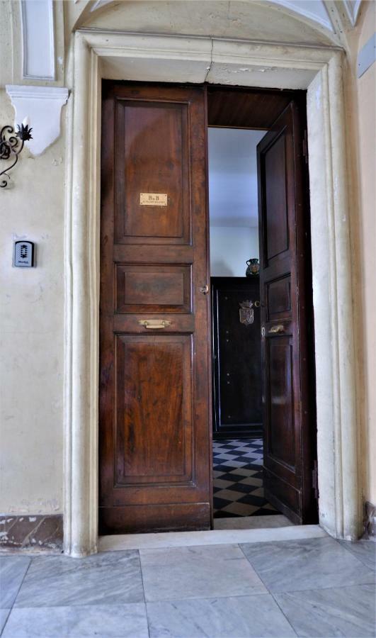 Bed & Breakfast Al Teatro Massimo Aeroporto di Catania Fontana Rossa